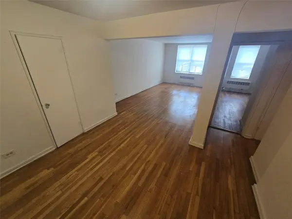 1475 Thieriot AVE #4J, Bronx, NY 10460
