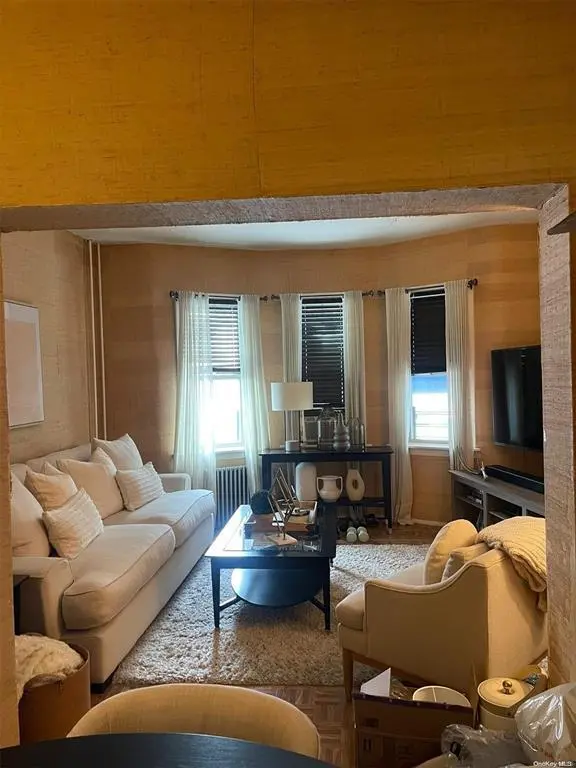 147 Essex ST, Brooklyn, NY 11208