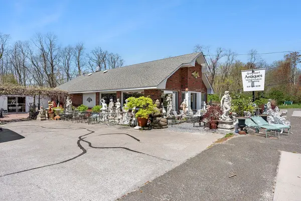 69465 Main RD, Greenport, NY 11944