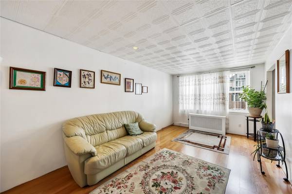 130-55 116th ST, South Ozone Park, NY 11420