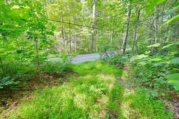 34 Gordon RD, Carmel, NY