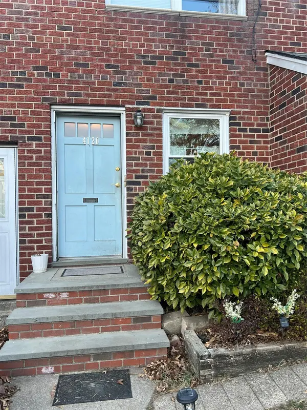 41-20 210 ST ##1, Bayside, NY 11361