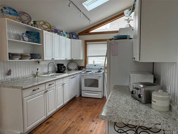 177 Wilmot, Ocean Beach, NY 11770