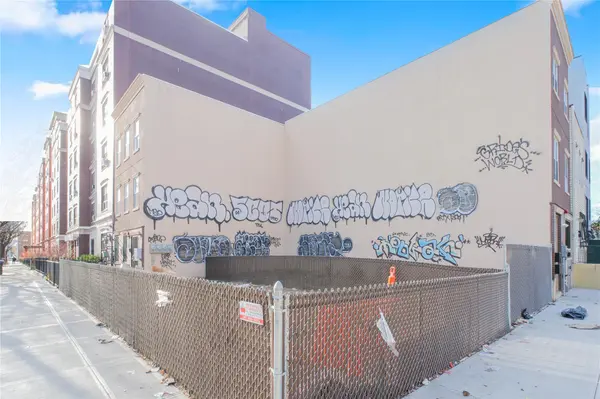 52 Buffalo AVE, Brooklyn, NY 11233