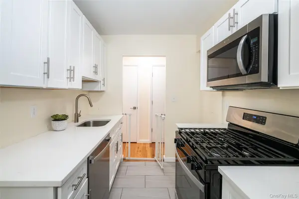 90 Union ST #1A, New Rochelle, NY 10801-2426