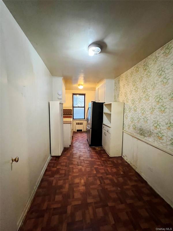 745 E 231 ST #1F, Bronx, NY 10466