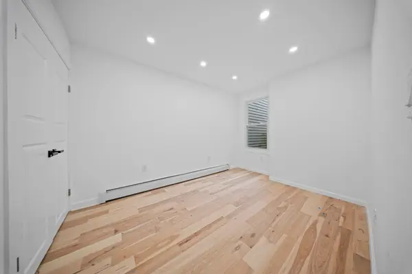 3763 Barnes AVE, Bronx, NY 10467