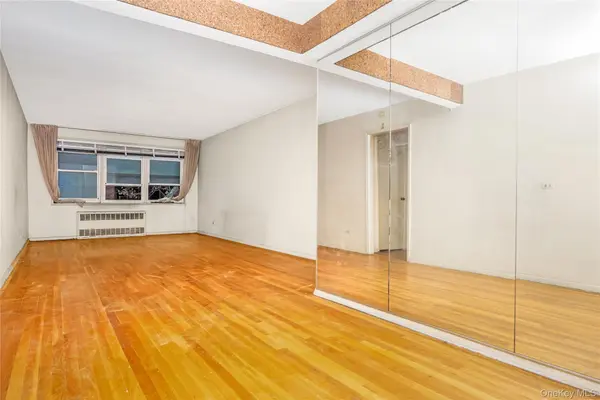 92-31 57th AVE #4M, Elmhurst, NY 11373