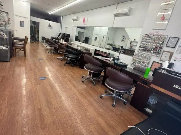 64-10 myrtle ave, Ridgewood, NY 11385