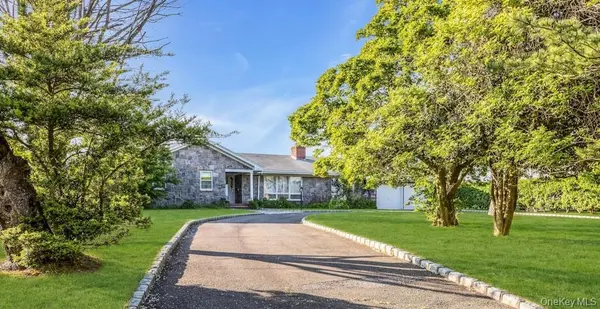 2100 Sound DR, Greenport, NY 11944