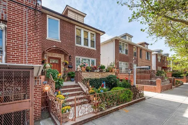 1772 68th ST, Brooklyn, NY 11204