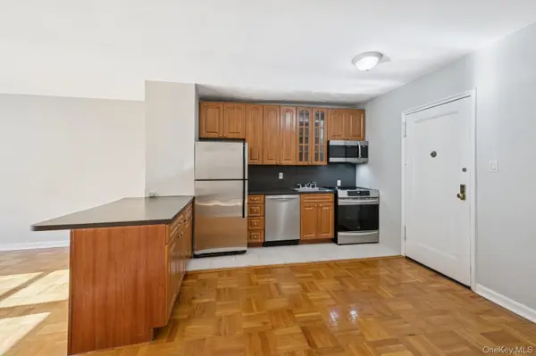 162-21 Powells Cove BLVD #1M, Beechhurst, NY 11357