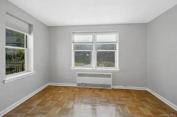 162-21 Powells Cove BLVD #1M, Beechhurst, NY 11357