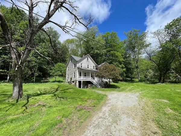 12 Henderson RD, Fremont, NY 12741