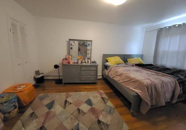 58-33 150 ST, Flushing, NY 11355