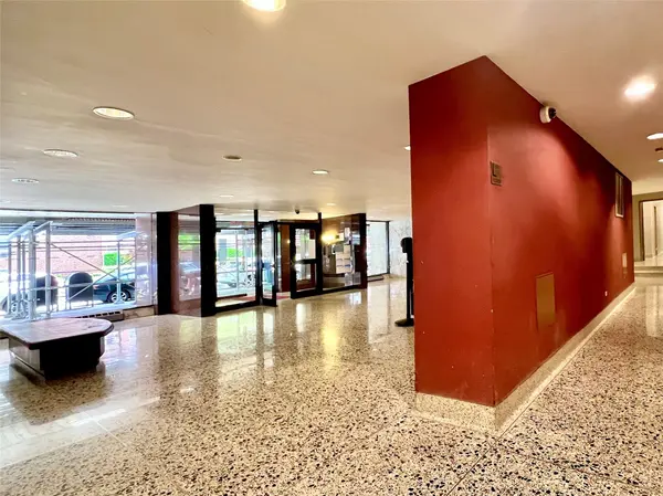 142-05 Roosevelt AVE #301, Flushing, NY 11354