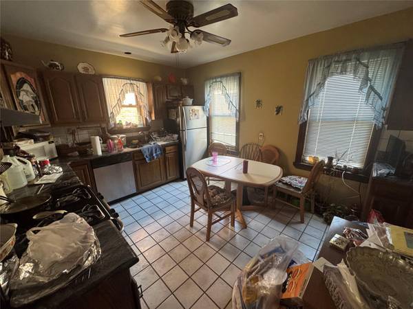 5307 65th PL, Maspeth, NY 11378
