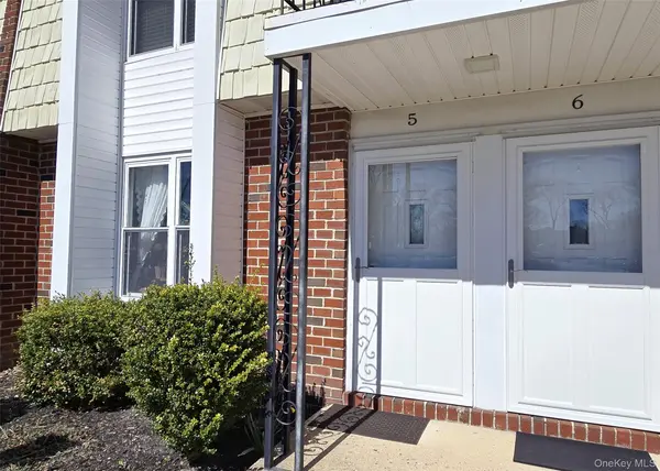 51 Rocky Point Yaphank Rd #5, Rocky Point, NY 11778