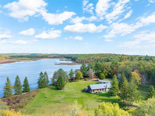 3 Big Lake RD, Huguenot, NY 12746