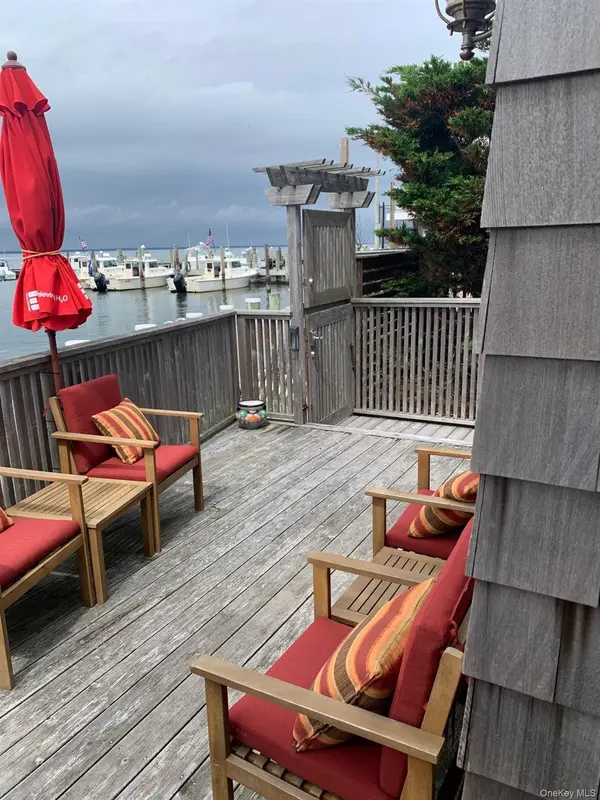 317 Bay Walk, Ocean Beach, NY 11770