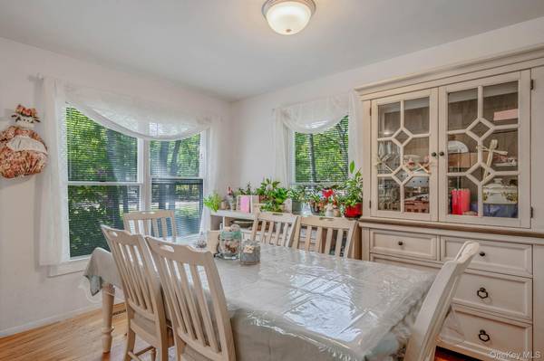 28 Huntting RD, East Hampton, NY 11937