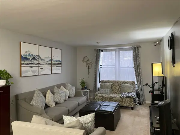 87-70 173rd ST #5E, Jamaica, NY 11432