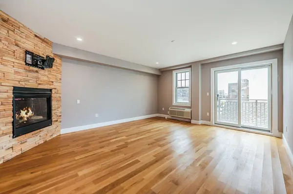 661 W Broadway #203, Long Beach, NY 11561