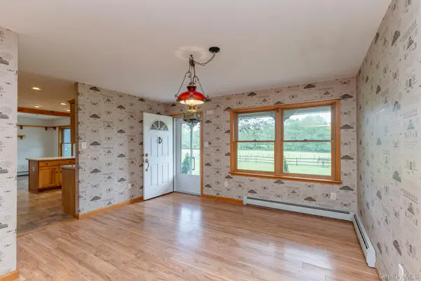 18 Jomar LN, Olivebridge, NY 12461