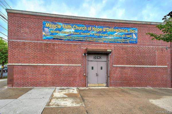3243 Ampere AVE, Bronx, NY 10465