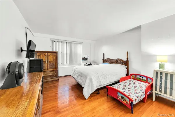4705 Henry Hudson Pkwy #7F, Bronx, NY 10471
