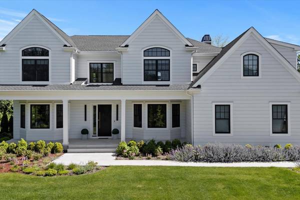 58 Country Club DR, Southampton, NY 11968