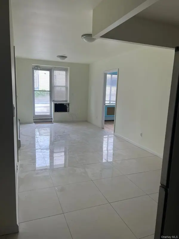 31-53 Linden PL #2E, Flushing, NY 11354