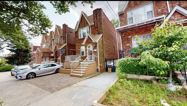 2547 Laconia AVE, Bronx, NY 10469