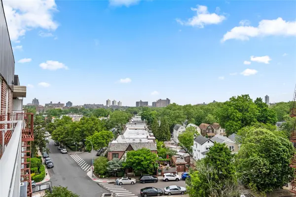 68-20 Selfridge ST #6J, Forest Hills, NY 11375