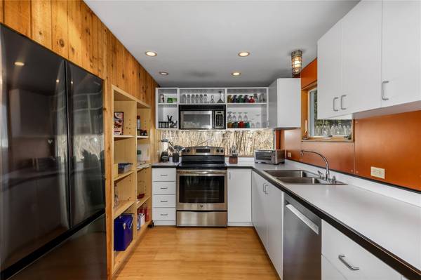 521 Fire Island BLVD, Fire Island Pines, NY 11782