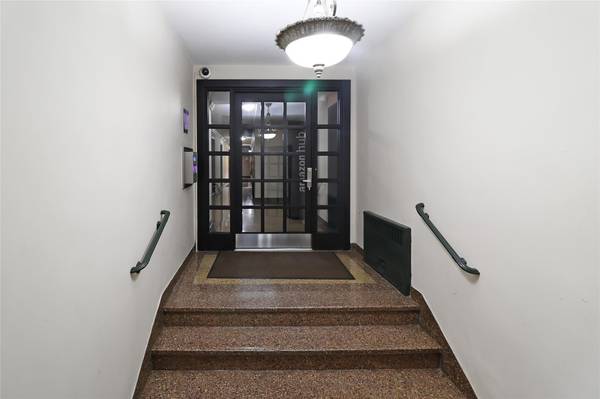 2105 Wallace AVE #4A, Bronx, NY 10462