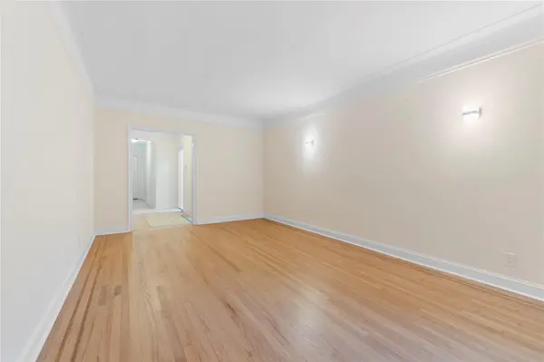 11007 73rd RD #4D, Forest Hills, NY 11375