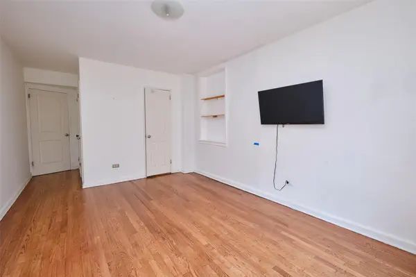 67-25 Clyde ST #2L, Forest Hills, NY 11375