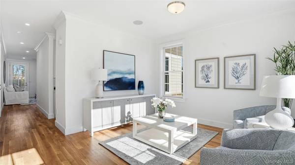 1001 West Loop DR #1001, Westhampton Beach, NY 11978