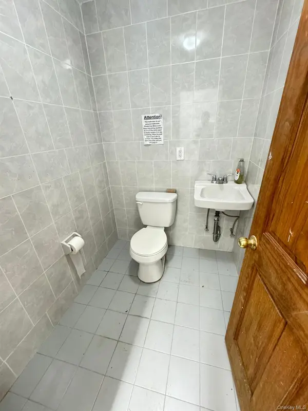 6904 15th AVE, Brooklyn, NY 11228