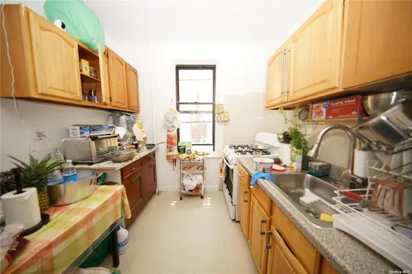 40-45 99th ST, Corona, NY 11368