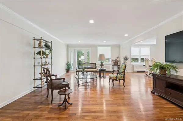 1390 Broadway #118, Hewlett, NY 11557