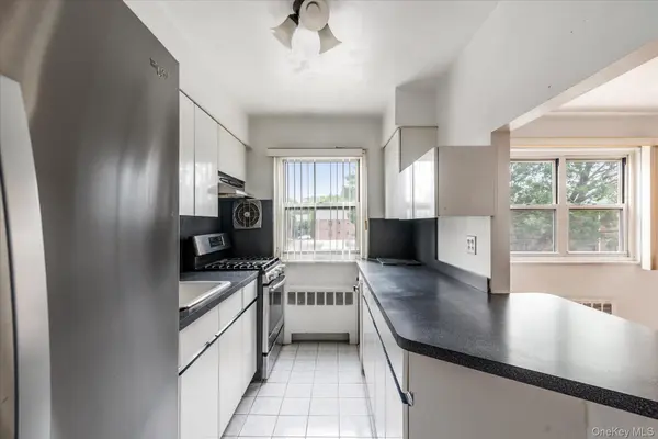 81-29 156Th AVE #4, Howard Beach, NY 11414