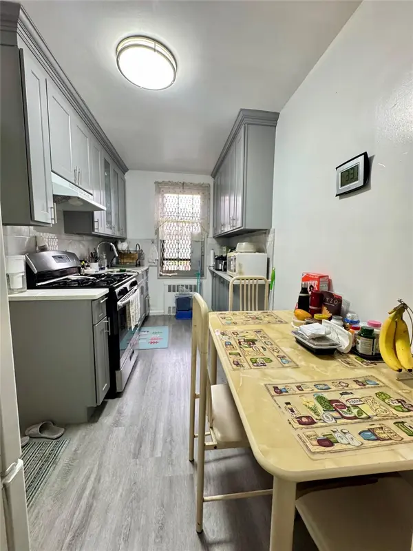 37-27 86 ST #3D, Flushing, NY 11372