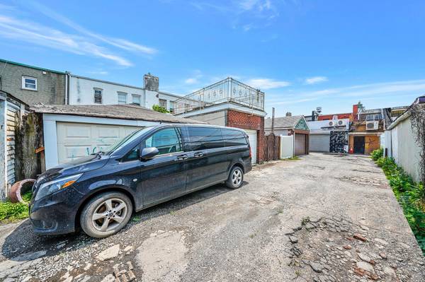 2168 37th ST, Astoria, NY 11105