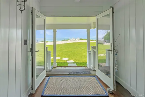2700 Sound DR, Greenport, NY 11944