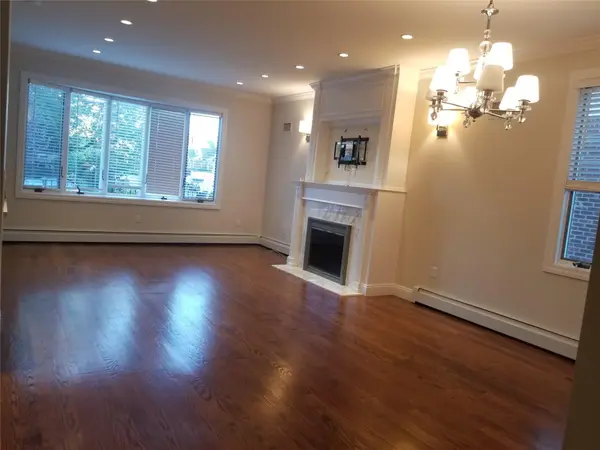 45-44 E 189 ST, Flushing, NY 11358