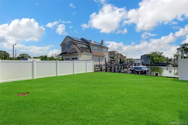 2941 Moreland AVE, Oceanside, NY 11572