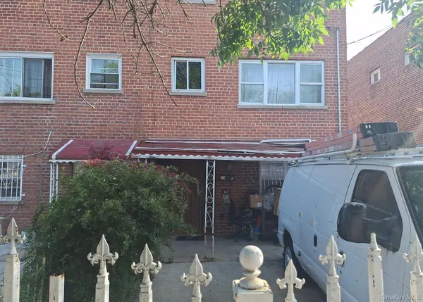 1037 E 219th ST, Bronx, NY 10469