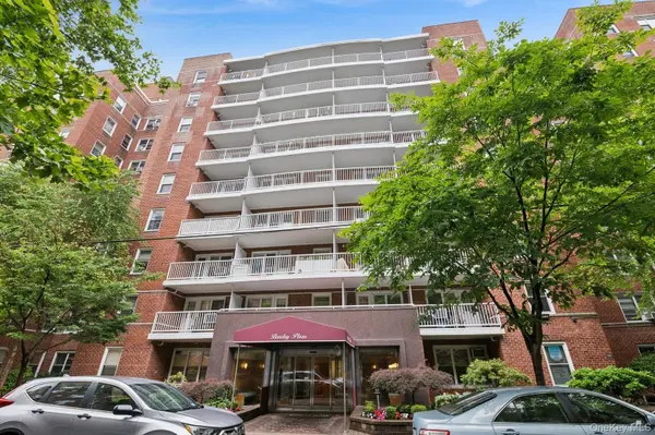 110-20 71st RD #216, Forest Hills, NY 11375